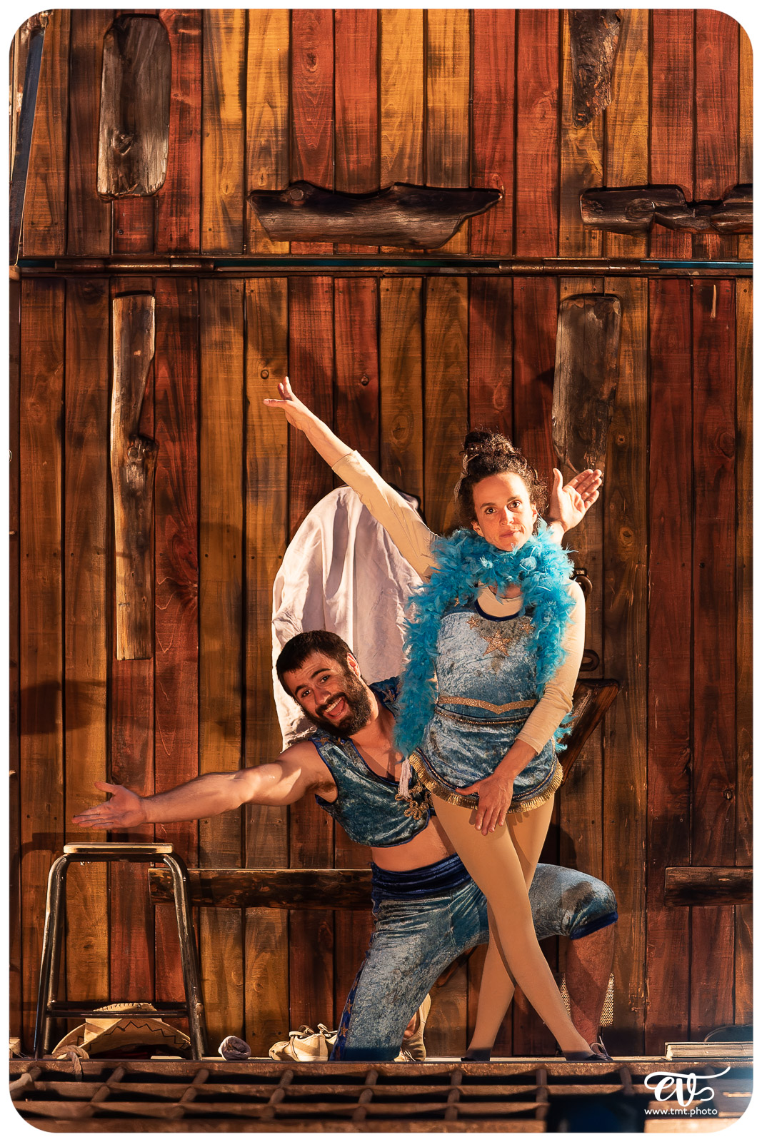 DE CHAIR ET D'ACIER (CIE 100 RACINES)